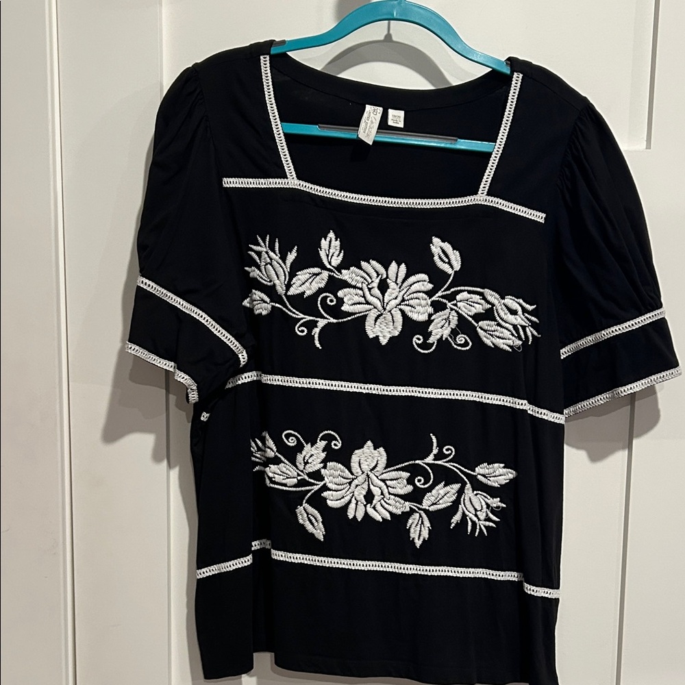 Cato Black Top with White Floral Design